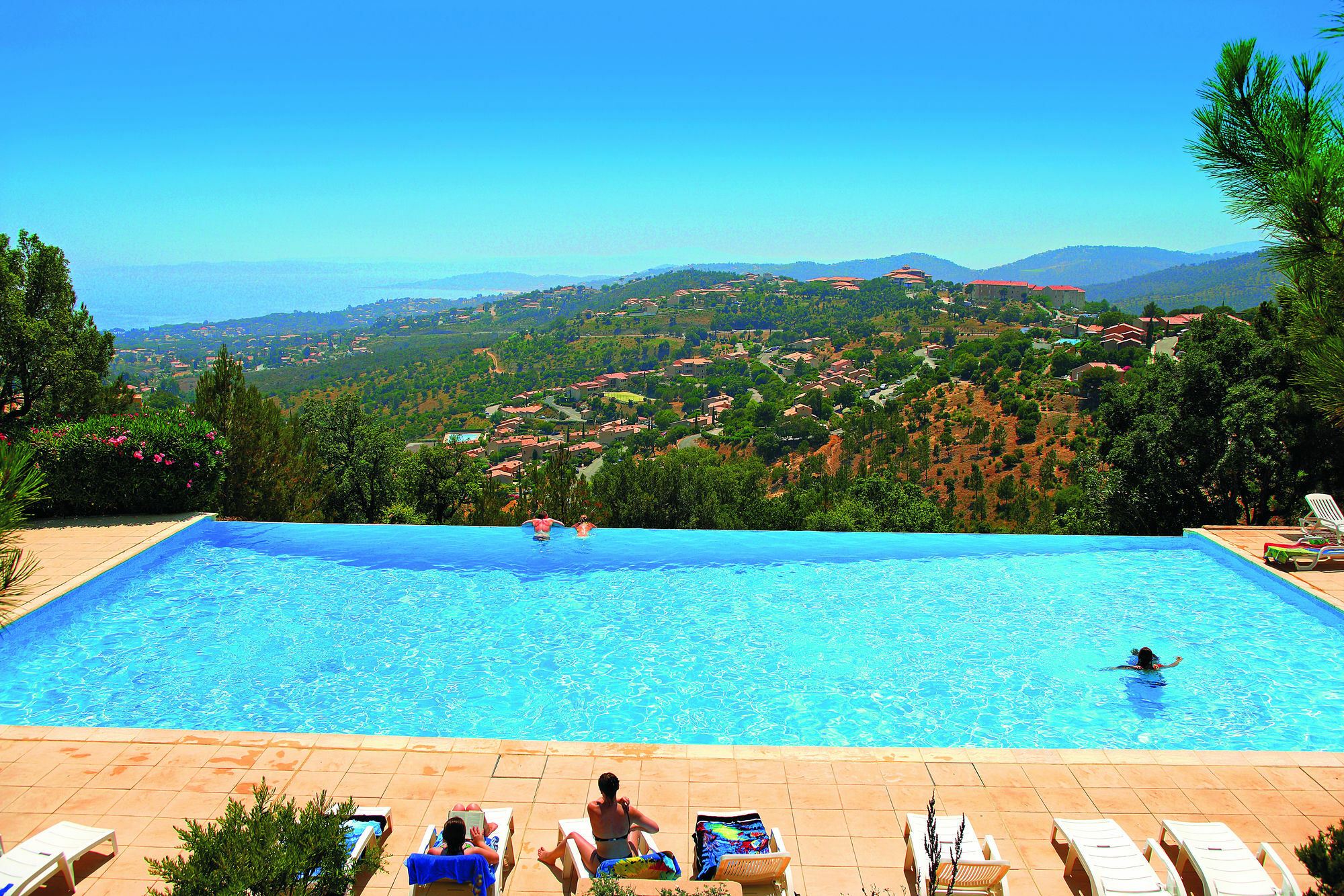 Residence Pierre & Vacances Les Terrasses Des Issambres Les Issambres Buitenkant foto