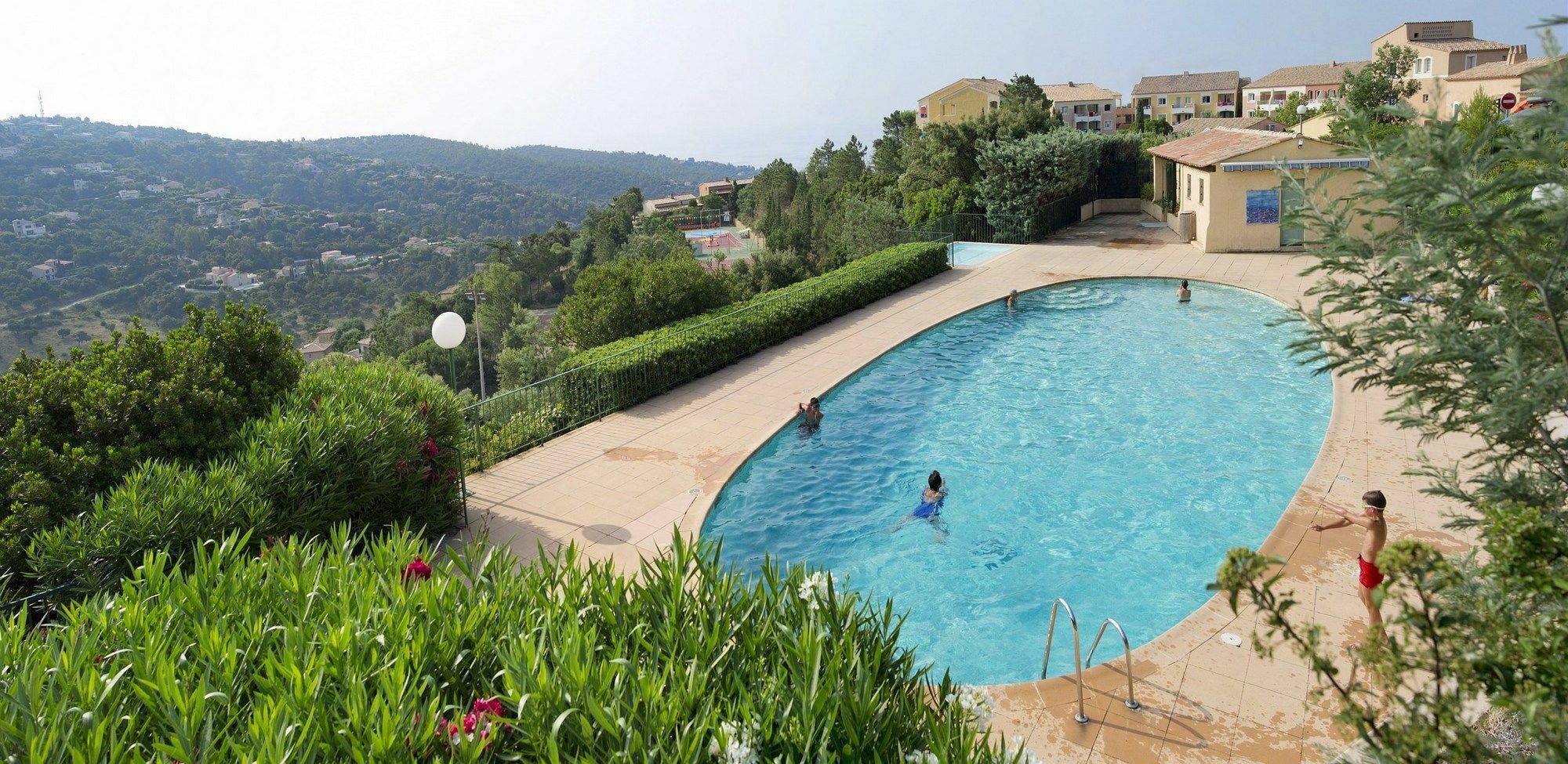 Residence Pierre & Vacances Les Terrasses Des Issambres Les Issambres Buitenkant foto