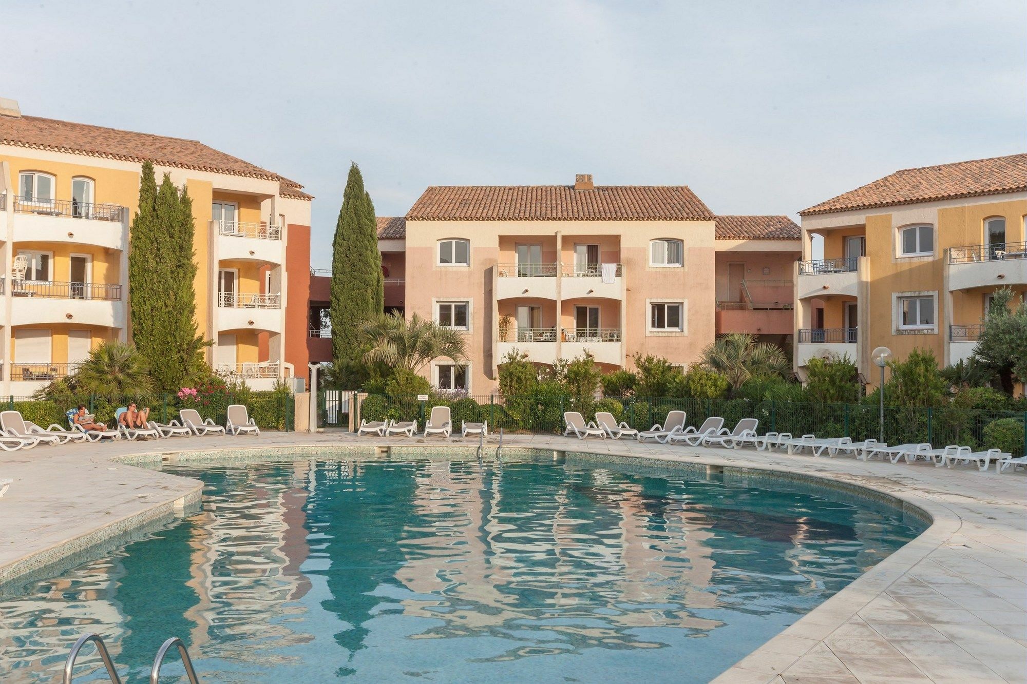 Residence Pierre & Vacances Les Terrasses Des Issambres Les Issambres Buitenkant foto
